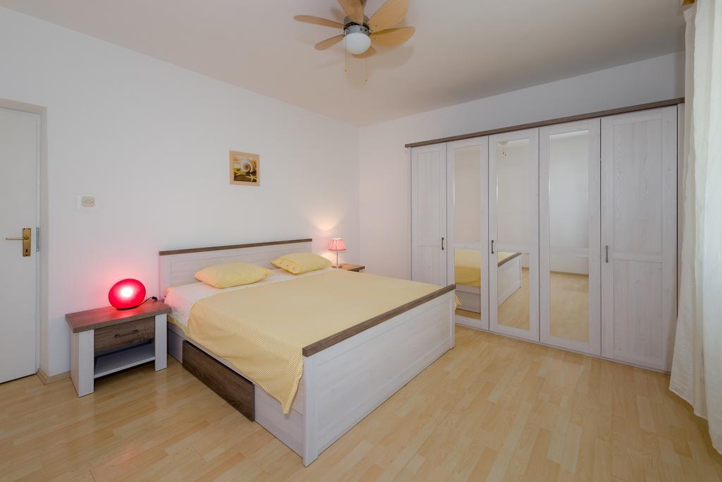 Kaštela Garden Apartment חדר תמונה